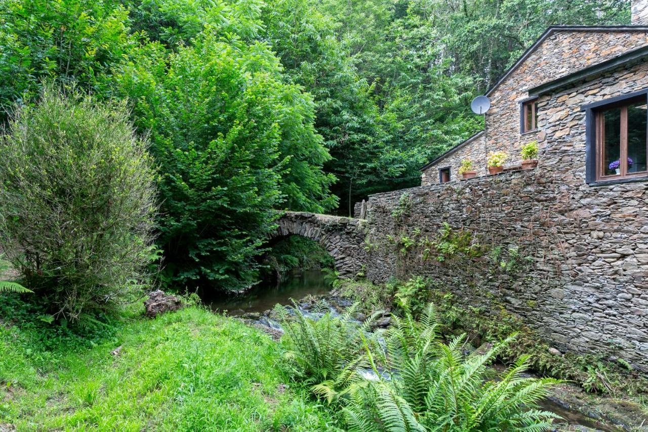Casas Del Molino - Muinos Do Mainzoso Turismo Rural Paderne المظهر الخارجي الصورة